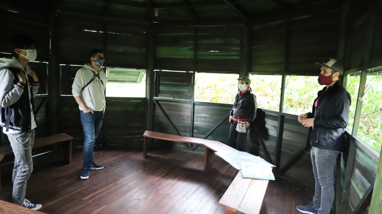 Un observatorio de aves en la localidad de Engativá