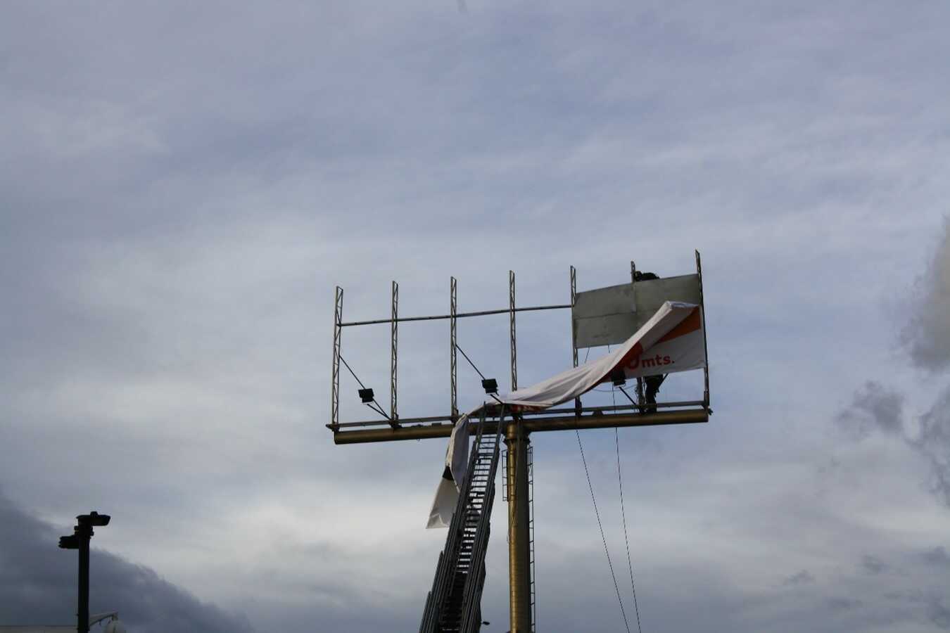 Instalación valla publicitaria