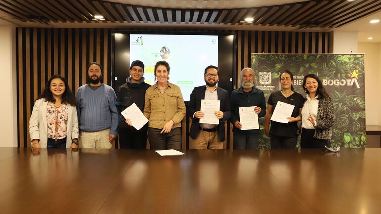 Distrito firma acuerdos de conservación con academia y sociedad civil para proteger 22 hectáreas en Suba y Cerros Orientales