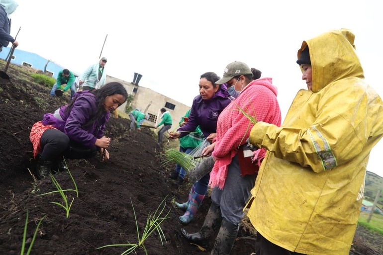 Agricultura sostenible y protección del campo es una de las principales labores de las ¨Mujeres quibeñas emprendedoras