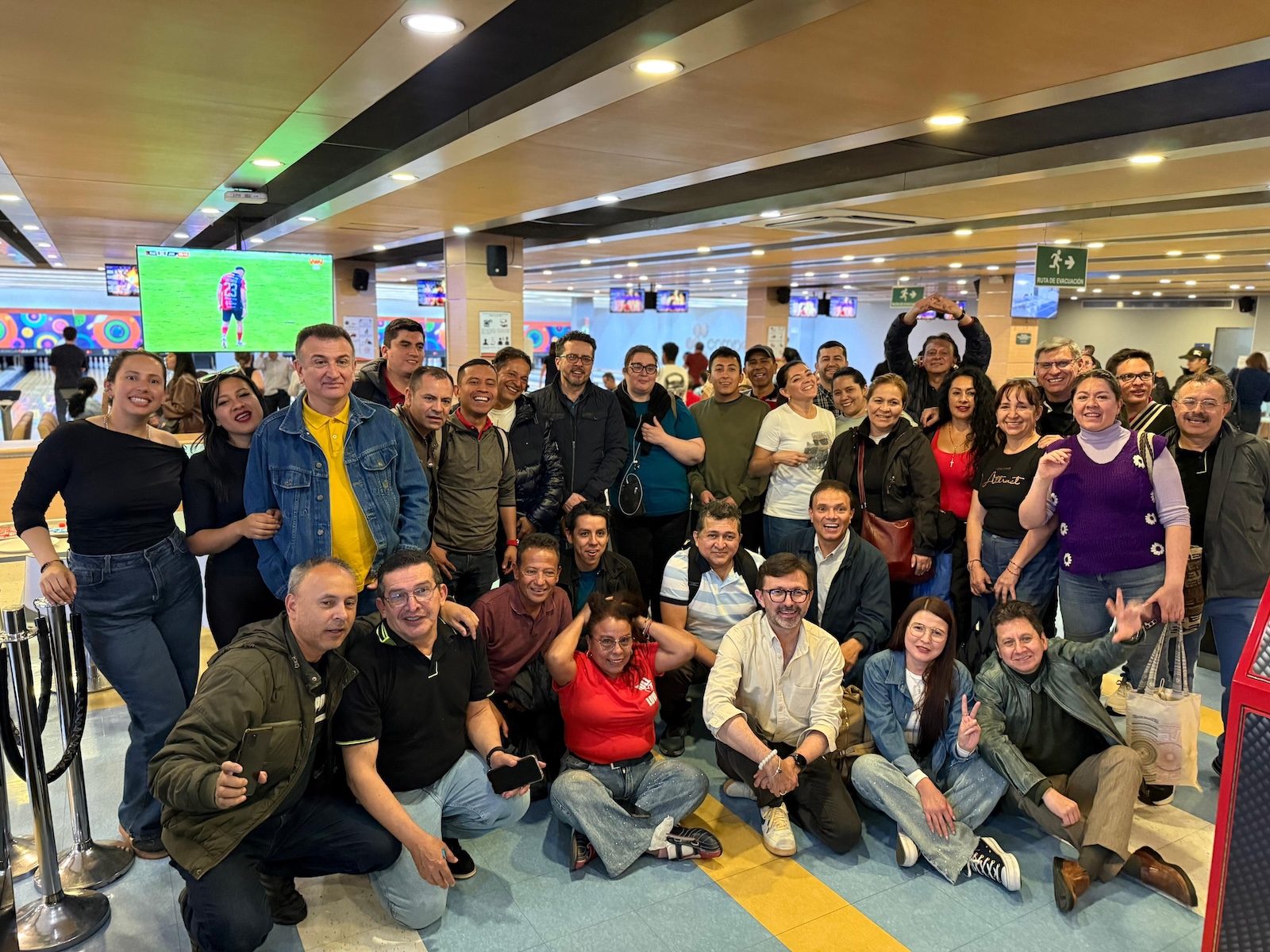 Avanza con éxito el Torneo de Bolos de la entidad